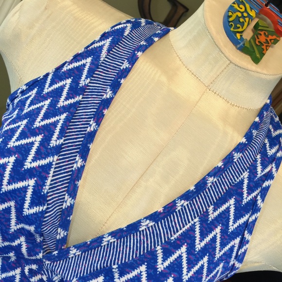 Dune Deck Blue/White Swim Top/Athletic Top 12 - Picture 2 of 5